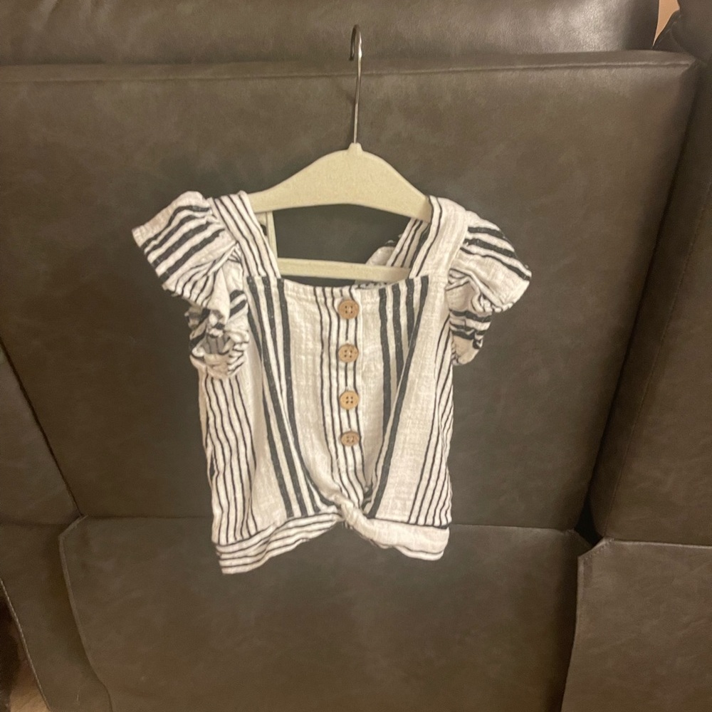 linen outfit size 24m